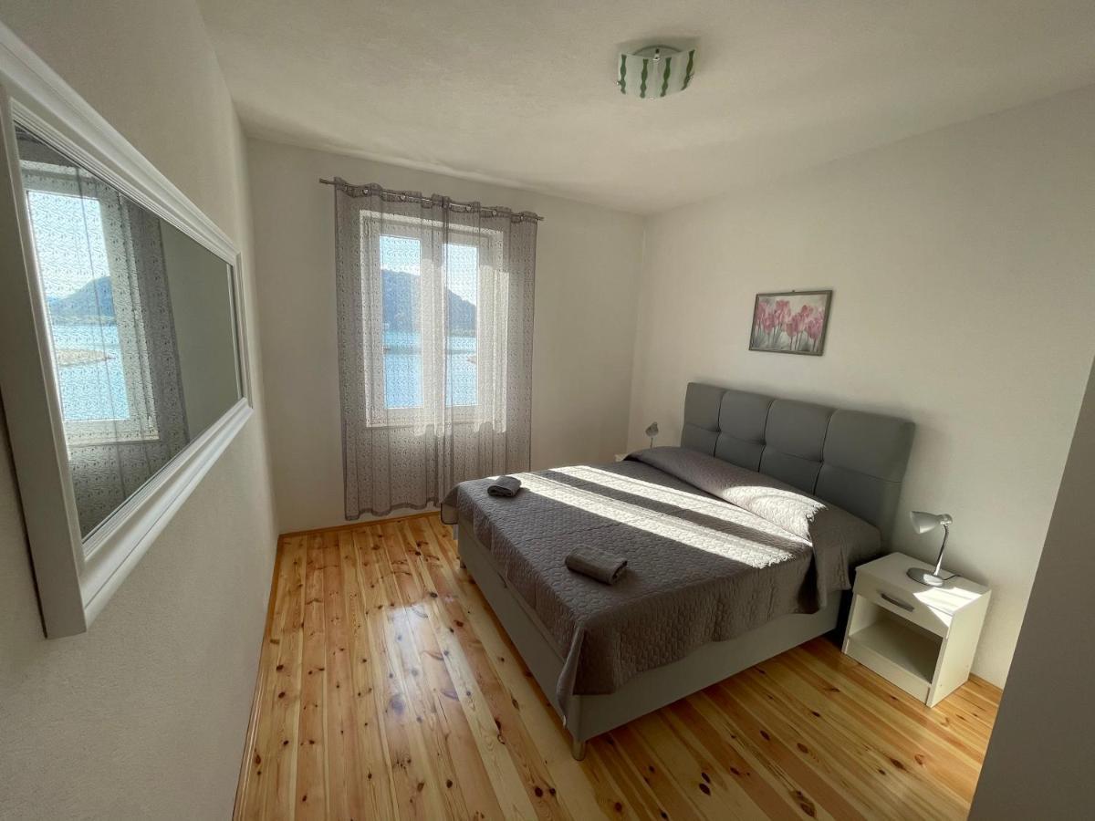 Ivan i Matej Apartments Blace Buitenkant foto