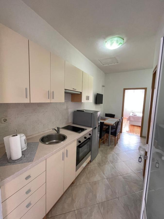Ivan i Matej Apartments Blace Buitenkant foto